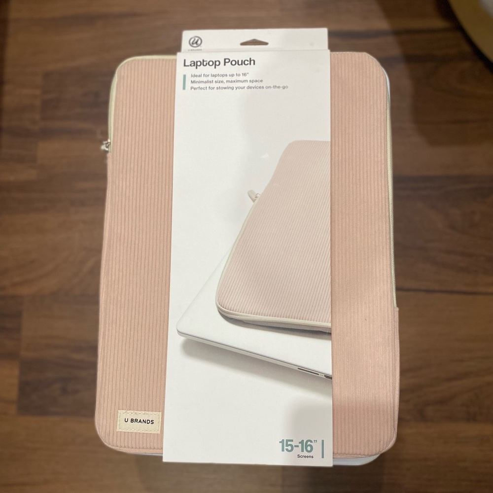 Pink Laptop Pouch for 15-16" Screens